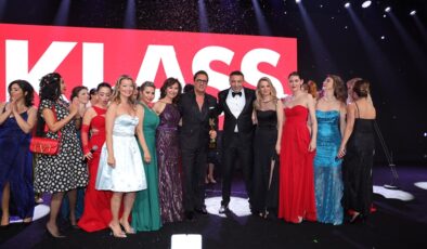 Nigella Klass Ödülleri Türkiye’nin yıldız isimlerini bir araya getirdi.