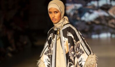 IMANNOOR, ISTANBUL MODEST FASHION WEEK DEFİLESİNDE ÜNLÜ MODEL RAWDAH İLE BÜYÜLEDİ