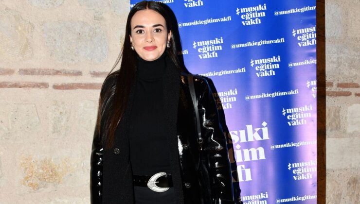 Hande Soral ve Buse Buce, Sultan Bestekârlar Konserinde! Yeni Projeleri Merak Uyandırdı