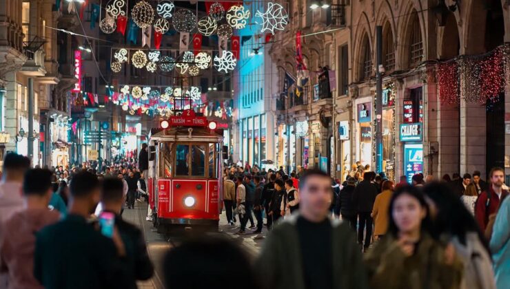 RAMAZAN’DA HALK GEÇİM DERDİNDE