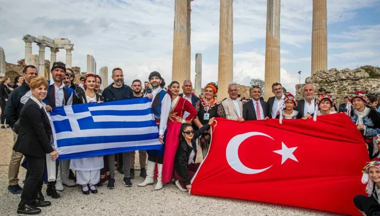 Uluslararası Manavgat Girit’ten Side’ye Kültür ve lezzet festivali başladı: Akdeniz’in sıcak kanlı çocukları Side’de buluştu