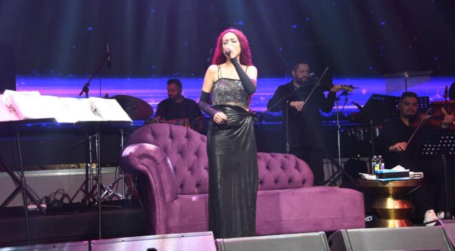 Renkli Yıldız