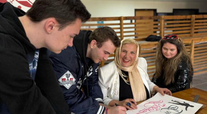 “Fatma Çiçek Geyik ile Kaligrafinin Ruhu” Etkinliği Rumeli Üniversitesi’nde Yoğun İlgi Gördü