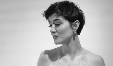Gelenekten Günümüze: Ezgi Eyüboğlu’ndan Yeni Bir Şarkı – “Şeker Almaya Geldim” Yayında