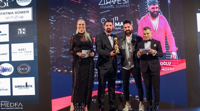 Emrullah Köroğlu “Yılın Modacısı” Seçildi