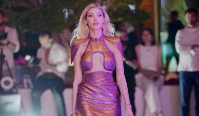 Kuşadası’nda Göz Kamaştıran Gece: Barbie Fashion Show’da Ayşem Güngör Rüzgârı Esti!