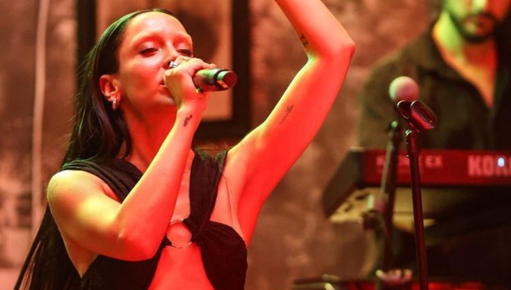 Aybüke Albere’den Samimi İtiraf: “Çocukluk Aşkım Çelik’ti!”