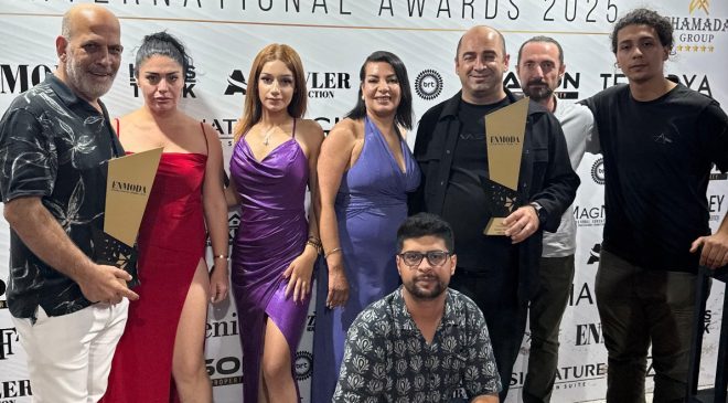 “EN MODA” Gecesinde Görkemli Anlar: Kıbrıs Türk Haber’e Çifte Ödül!
