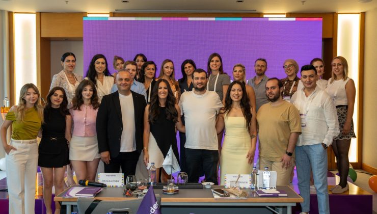 Maruderm Hızla Büyüyor: 1500’ü Aşkın Eczanede Başarı Kutlaması