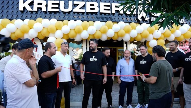 Gökay Taşdoğu, Taner Esirtgen ve Cartel Rapgurubundan tanıdığımız Erci E. birlikte bir ilke adım attılar.