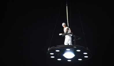 ÇAKAL “2030’dan geldim, sahneyi 2050’ye taşıyacağım!”