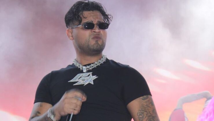 MUSTAFA SANDAL İLE DÜET GELEBİLİR