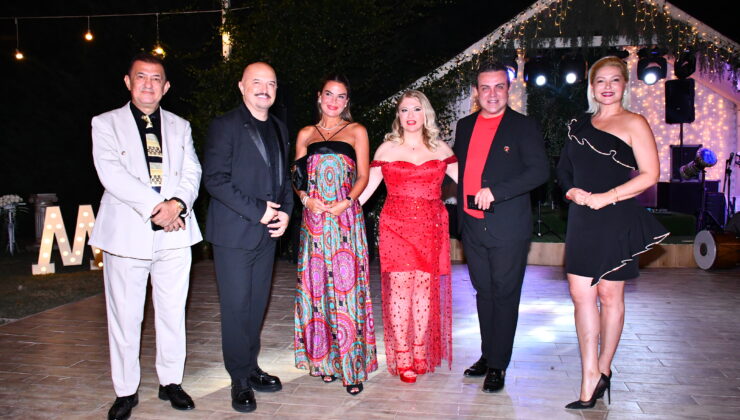 Ünlü isimleri buluşturan gece! Melis Gökhan ve  Canberk Acartürk mutluluğa ‘evet’ dedi
