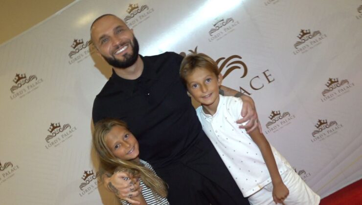 Berkay’dan Aileye Yeşil Işık: “Üçüncü Çocuğa Sıcak Bakıyoruz!”