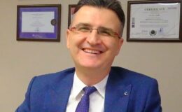 Prof. Dr. Bülent Demir ”Damarların Ötesinde: Hayata Dokunan Hekim”