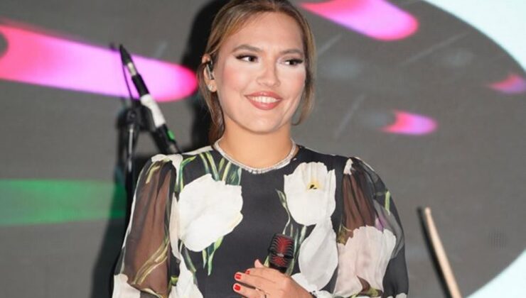 Demet Akalın’dan Yaza Veda!