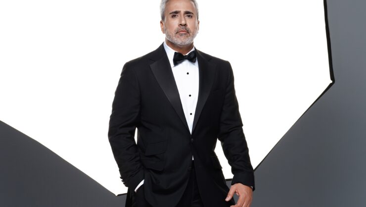 Arabesk’in Efsanesi Emrah, Günay’da Sahneye Geri Dönüyor