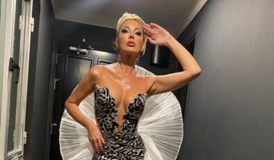 Petek Dinçöz, Hasan Altın İmzasıyla Parladı: “Siyah İnci” Sahneye Demir Attı!