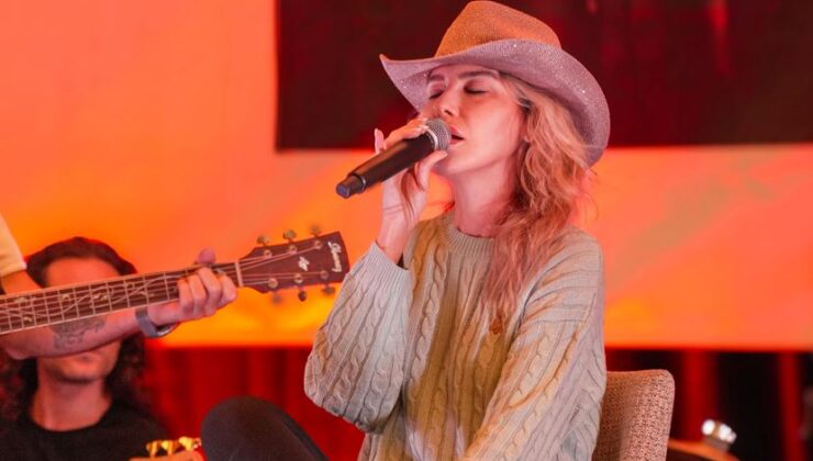 Gülben Ergen Amerika Turnesine Dallas’tan Başladı