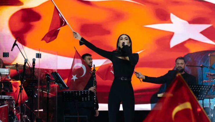Elif Buse Doğan, Cumhuriyet Bayramı’nı Tokat’ta Coşkulu Bir Konserle Kutladı