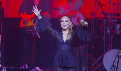 Ziynet Sali’den Muazzez Abacı’ya Duygulandıran Saygı…