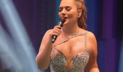 DEMET AKALIN ANTALYA’DA SAHNEDE PARLADI!