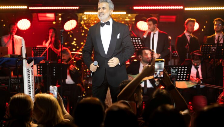 EMRAH’TAN DUYGUSAL GECE