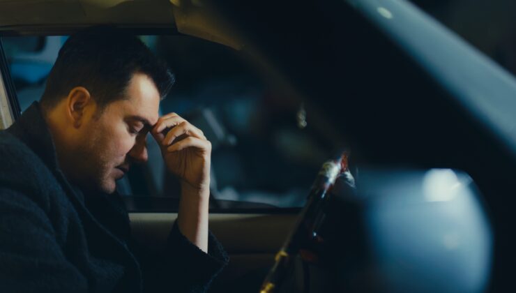 Yeni şarkıya   hurdalıkta klip