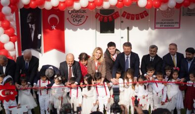 ÇOCUKLAR GÜLSÜN DİYE DERNEĞİ’NİN ADIYAMAN’DA 3. TOPLAMDA İSE   60. ANAOKULU BÜYÜK COŞKUYLA AÇILDI.