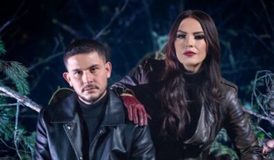 Kırk yıllık şarkıya  muhteşem düet