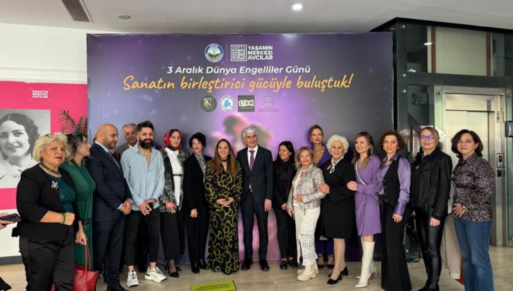 AVCILAR’DA ANLAMLI MODA BULUŞMASI: EMRULLAH KÖROĞLU’NDAN 26 ANNEYE ÖZEL TASARIM