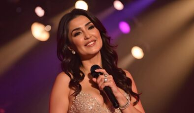 ESRA ÖZTÜRK’TEN TÜRKİYE’DE BİR İLK: ARABESK, DİJİTAL ÇAĞA MASHUP’LA TAŞINDI