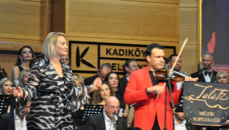 Muazzez Abacı  şarkılarıyla anıldı