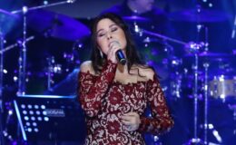 Sahnelerde Nilüfer fırtınası