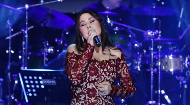 Sahnelerde Nilüfer fırtınası