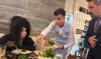 Bülent Ersoy Les Ambassadeurs’ta Balık Keyfi Yaptı