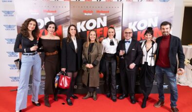 TİYATROKARE’NİN MERAKLA BEKLENEN YENİ OYUNU  “KONKEN PARTİSİ”NİN MUHTEŞEM GALASINA   YOĞUN İLGİ  