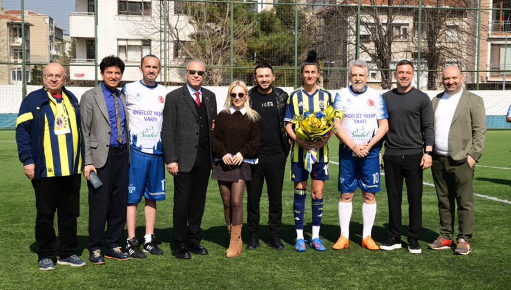 “Kadına Şiddete” futbollu mesaj  8 Mart için yeşil sahada buluştular