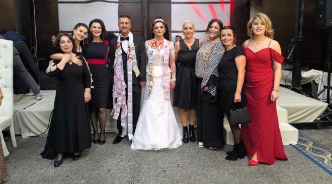 Cemiyet, Sanat ve Siyaset Dünyası Bu Düğünde Buluştu! Selahattin Alpay’dan Sürpriz Sahne