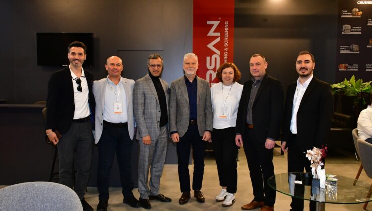 GÜRSAN İNŞAAT MAKİNALARI Genel Müdürü Ümit Ömer Kınav verdikleri hizmetleri anlattı.