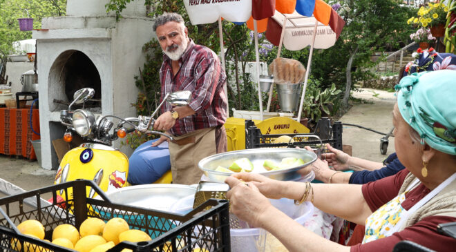 ‘Dondurmam Gaymak: Gapital’ geliyor!