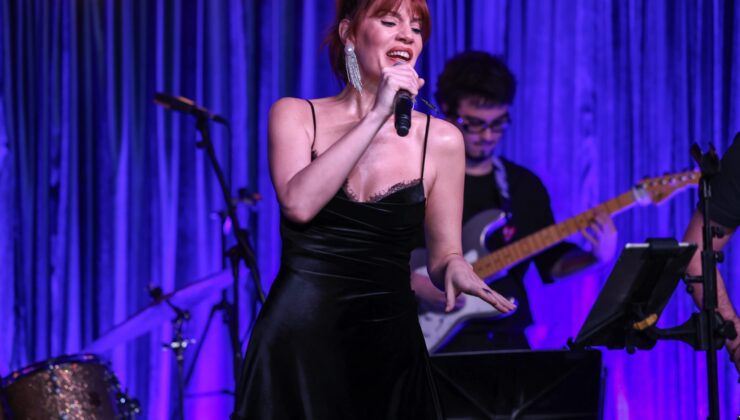 Ayça Varlıer, İzmir Devlet Senfoni Orkestrası’nın 23 Nisan Ulusal Egemenlik ve Çocuk Bayramı Konseri’ne konuk oluyor.