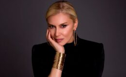 Güzel şarkıcı Zeynep Mansur, yeni bir yaz şarkısı ile herkesi şaşırtmaya geliyor.