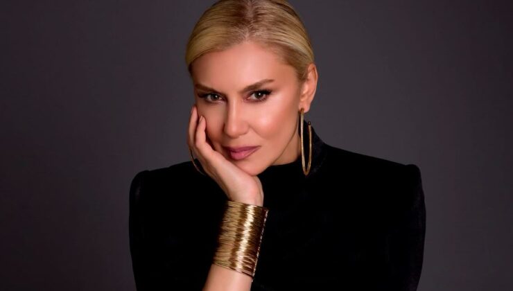 Güzel şarkıcı Zeynep Mansur, yeni bir yaz şarkısı ile herkesi şaşırtmaya geliyor.