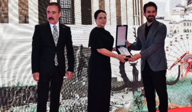 Araştırmacı Yazar Ümmühani Kara’ya Anlamlı Ödül
