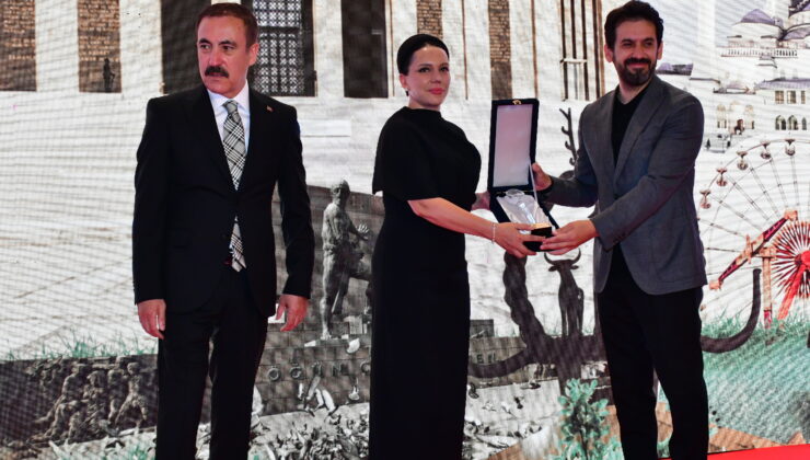 Araştırmacı Yazar Ümmühani Kara’ya Anlamlı Ödül