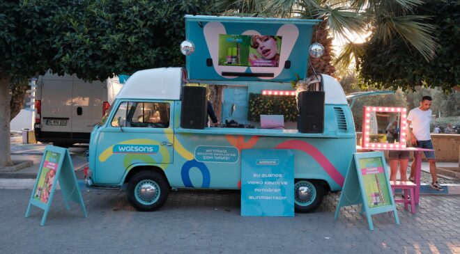 WBUS Summer Roadshow ile Watsons Deneyimi Sahillere Taşınıyor