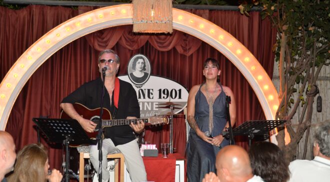 Türkbükü’nde Eğlencenin Kalbi     Dürdane 1901 Sahne’de Unutulmaz Gece
