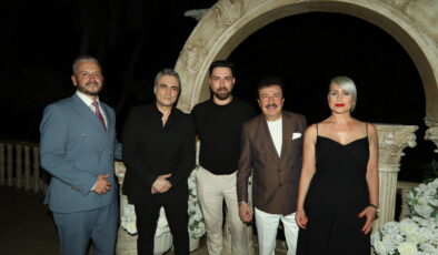 SVADBA ZİNCİRLERİ SAHİBİ SEMİH HOT YAŞGÜNÜNÜ SANAT VE CEMİYET DÜNYASININ ÜNLÜ İSİMLERİYLE KUTLADI!