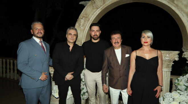 SVADBA ZİNCİRLERİ SAHİBİ SEMİH HOT YAŞGÜNÜNÜ SANAT VE CEMİYET DÜNYASININ ÜNLÜ İSİMLERİYLE KUTLADI!